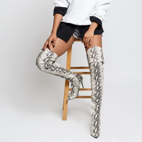 Great condition Knee HIGH boots - Picture 2 of 3